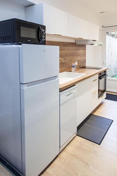 L'Escapade-Hypercentre-Parking Prive-Refait A Neuf Apartment Chateauroux Bagian luar foto